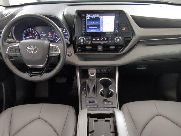 used 2021 Toyota Highlander car, priced at $29,997