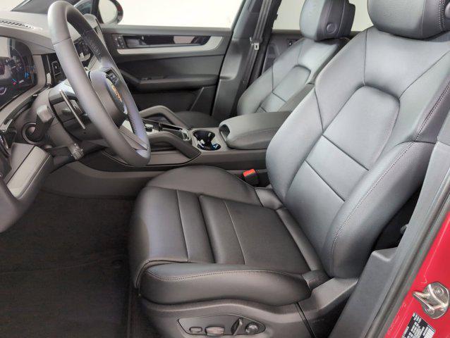 new 2025 Porsche Cayenne car, priced at $105,985