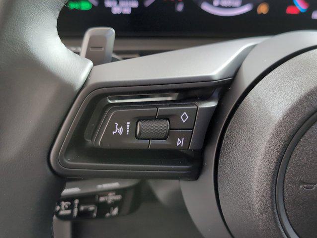 new 2025 Porsche Cayenne car, priced at $105,985