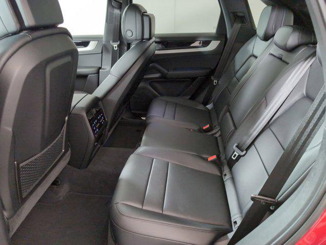new 2025 Porsche Cayenne car, priced at $105,985