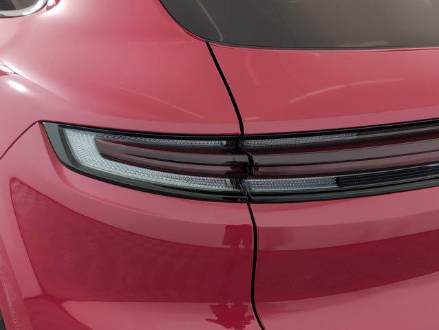 new 2025 Porsche Cayenne car, priced at $105,985