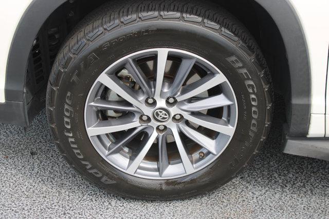 used 2017 Toyota Highlander car, priced at $21,499