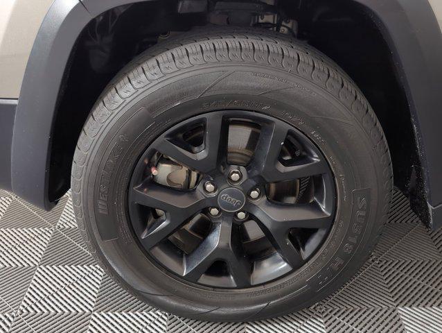 used 2016 Jeep Cherokee car, priced at $10,798
