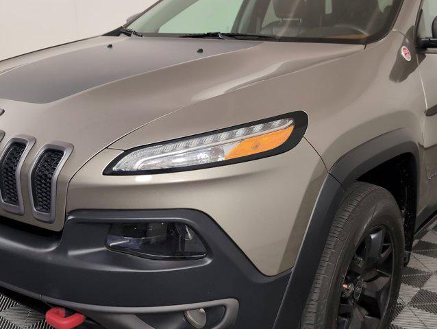 used 2016 Jeep Cherokee car, priced at $10,798