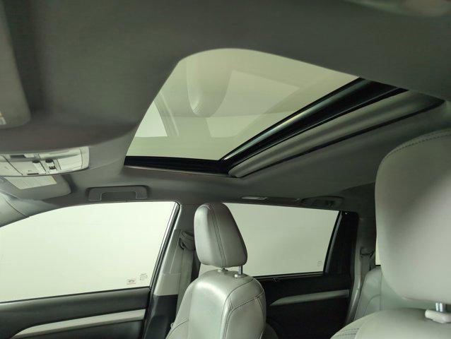 used 2015 Toyota Highlander car, priced at $18,499