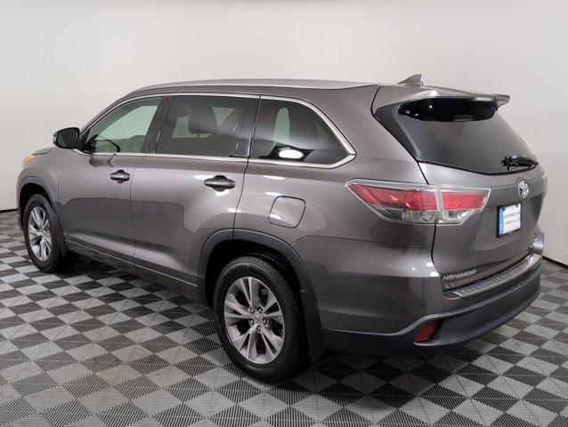 used 2015 Toyota Highlander car, priced at $18,499