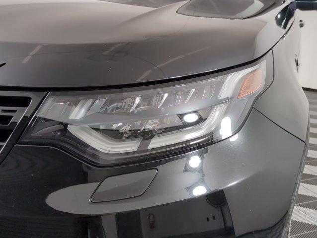 used 2018 Land Rover Discovery car, priced at $16,007