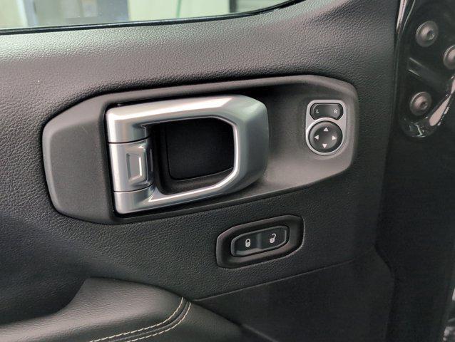 used 2018 Jeep Wrangler Unlimited car, priced at $26,999