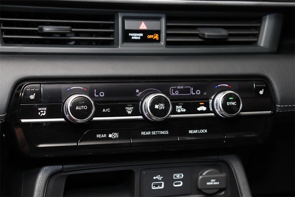 new 2025 Honda Pilot car, priced at $47,781