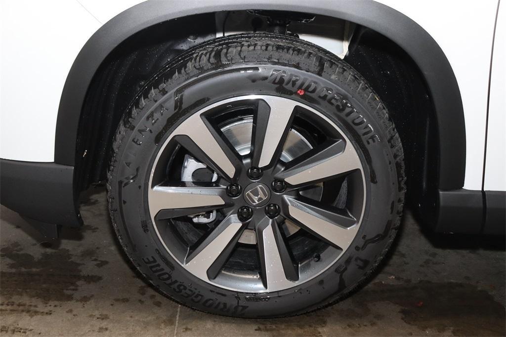 new 2025 Honda Pilot car, priced at $47,781