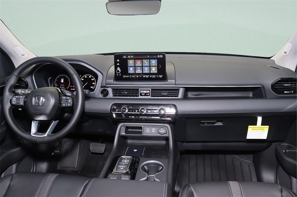 new 2025 Honda Pilot car, priced at $49,197