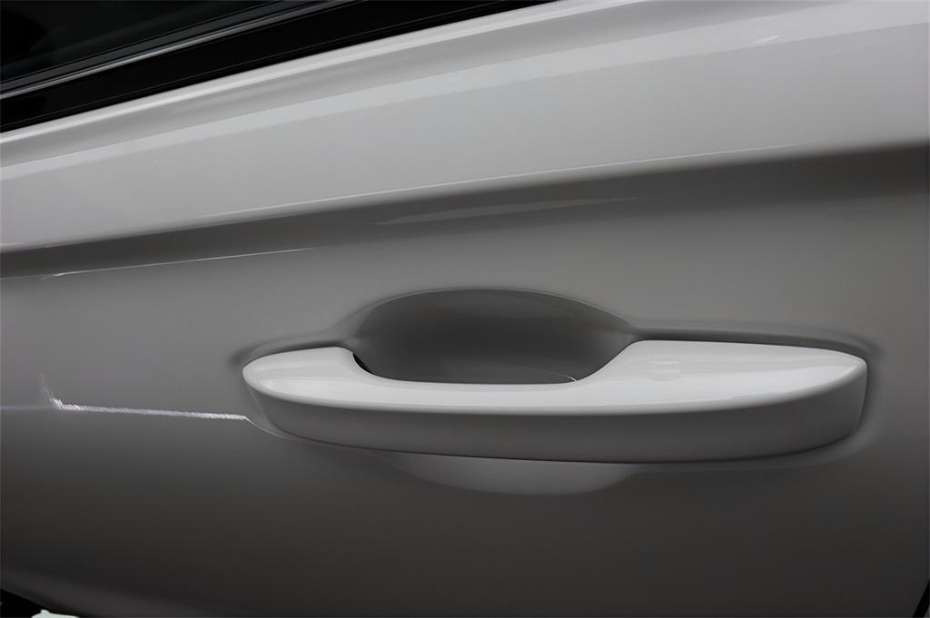 new 2026 Honda CR-V Hybrid car, priced at $40,396