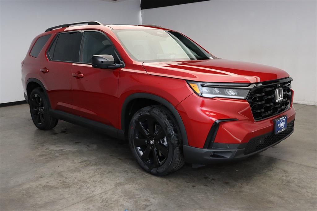new 2025 Honda Pilot car, priced at $54,735