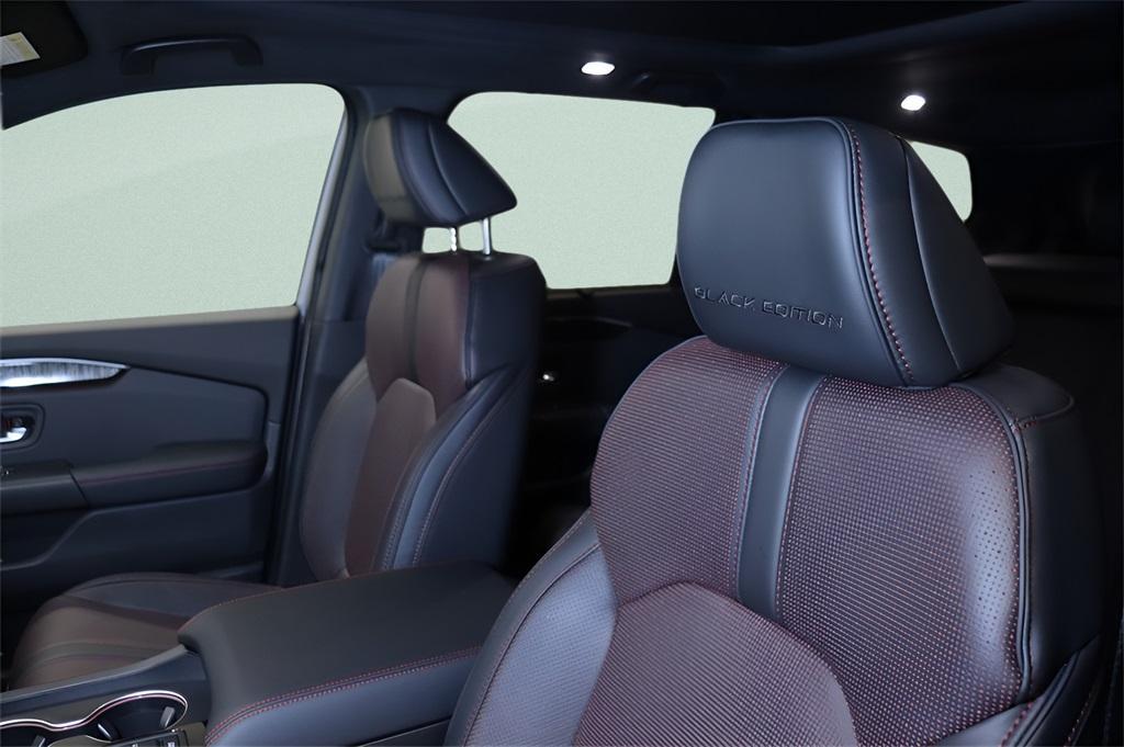 new 2025 Honda Pilot car, priced at $53,735