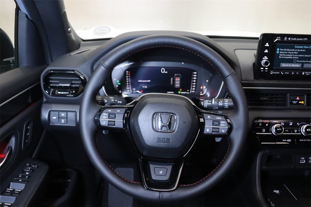 new 2025 Honda Pilot car, priced at $54,735