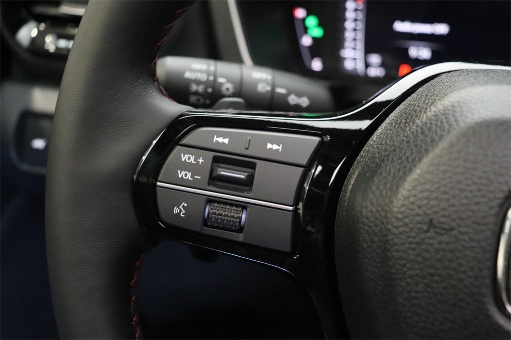 new 2025 Honda Pilot car, priced at $54,735