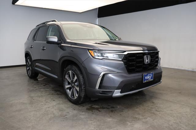 new 2025 Honda Pilot car, priced at $53,280