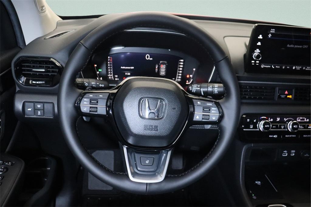 new 2025 Honda Pilot car, priced at $52,030