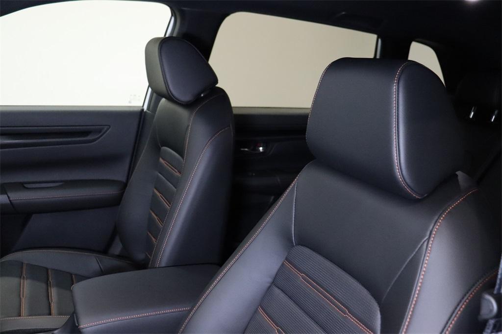 new 2025 Honda CR-V Hybrid car, priced at $40,045
