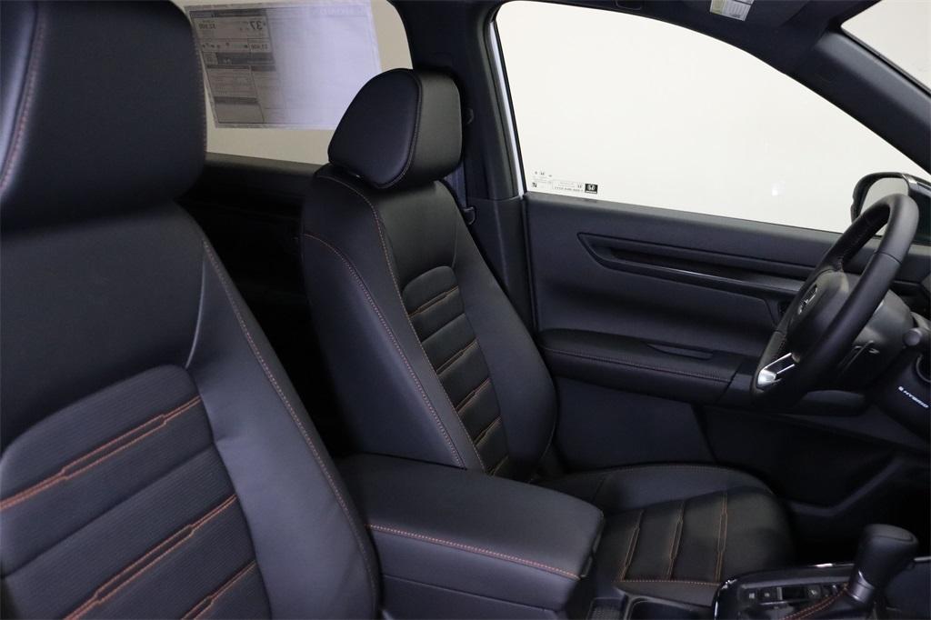 new 2025 Honda CR-V Hybrid car, priced at $40,045