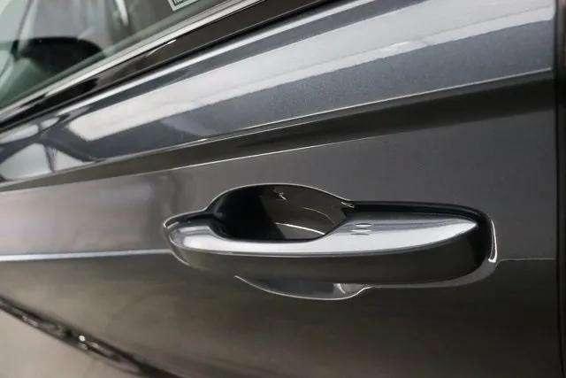 new 2026 Honda CR-V Hybrid car, priced at $41,700