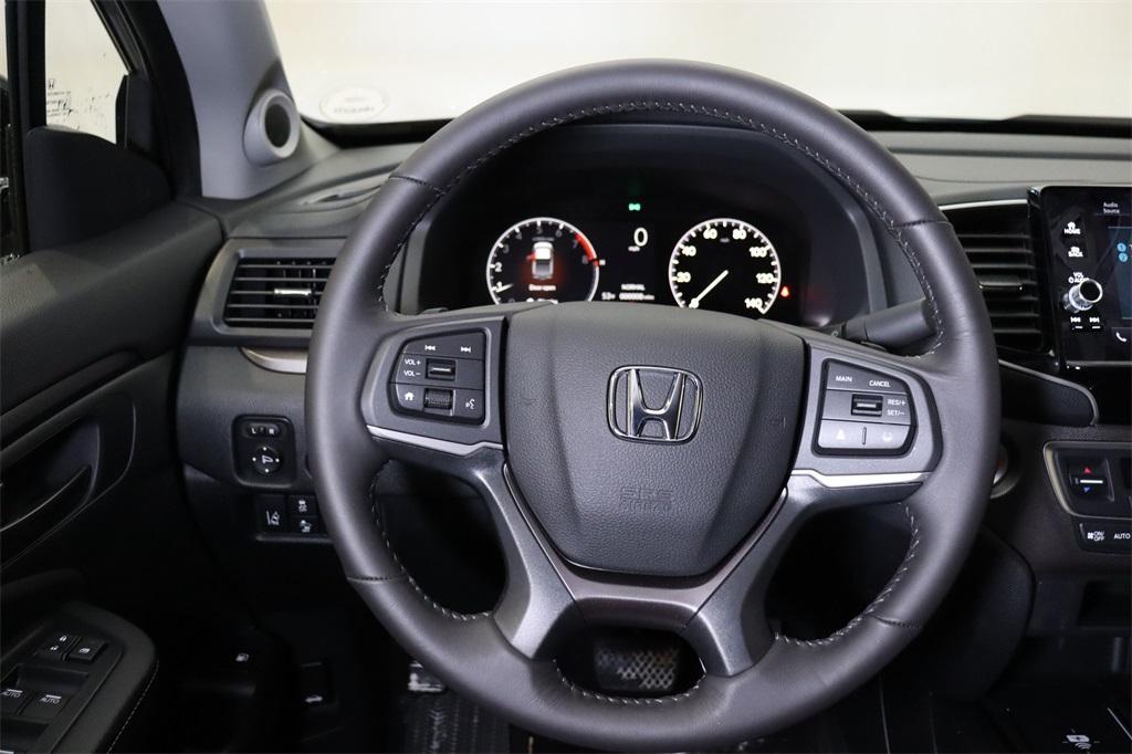new 2025 Honda Ridgeline car, priced at $40,271