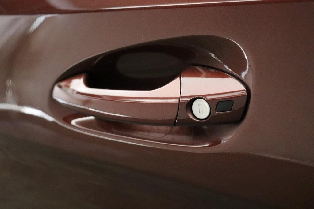 used 2013 Mercedes-Benz M-Class car, priced at $11,900