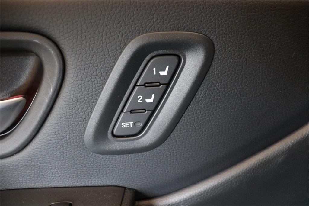 new 2025 Honda Pilot car, priced at $54,280