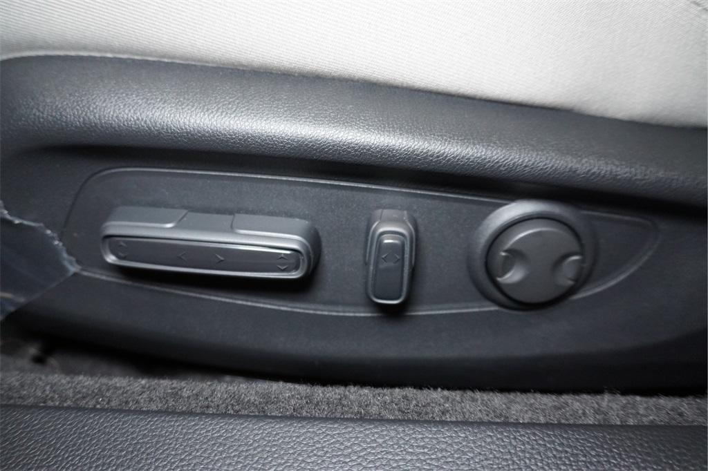 new 2025 Honda Accord car, priced at $30,996