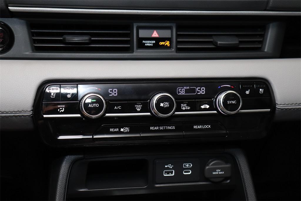 new 2025 Honda Pilot car, priced at $52,280