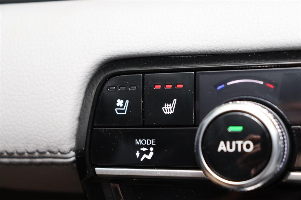 new 2025 Honda Pilot car, priced at $52,280