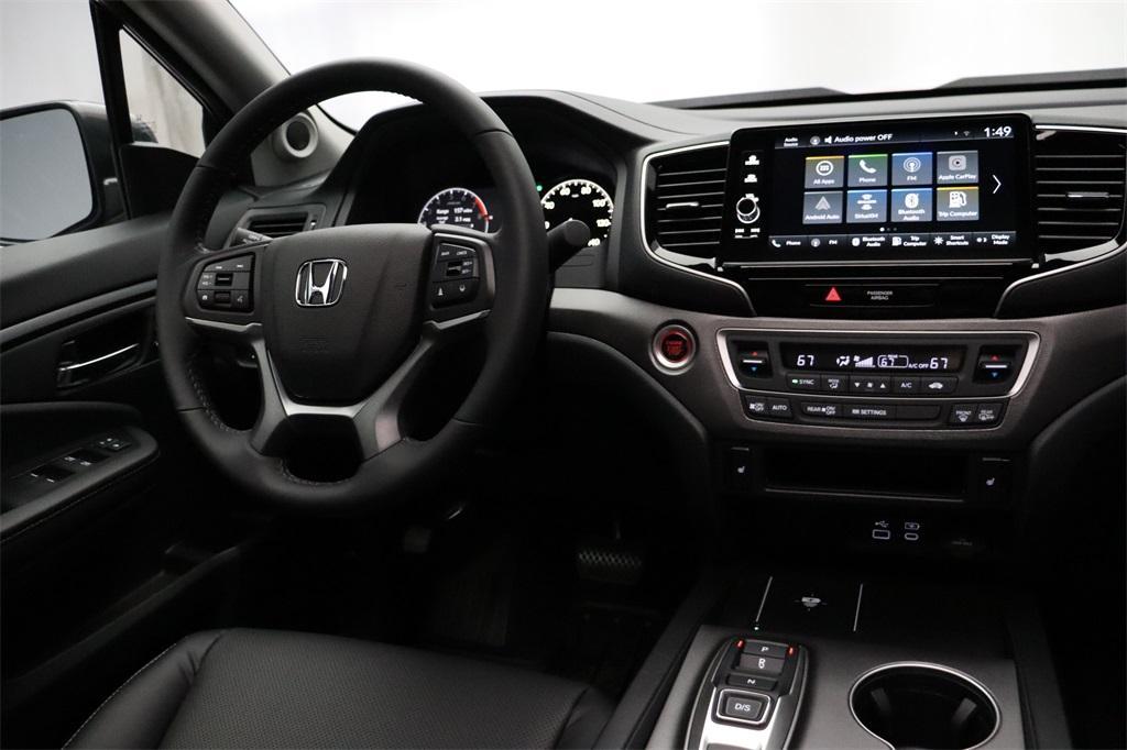 new 2025 Honda Ridgeline car, priced at $42,573