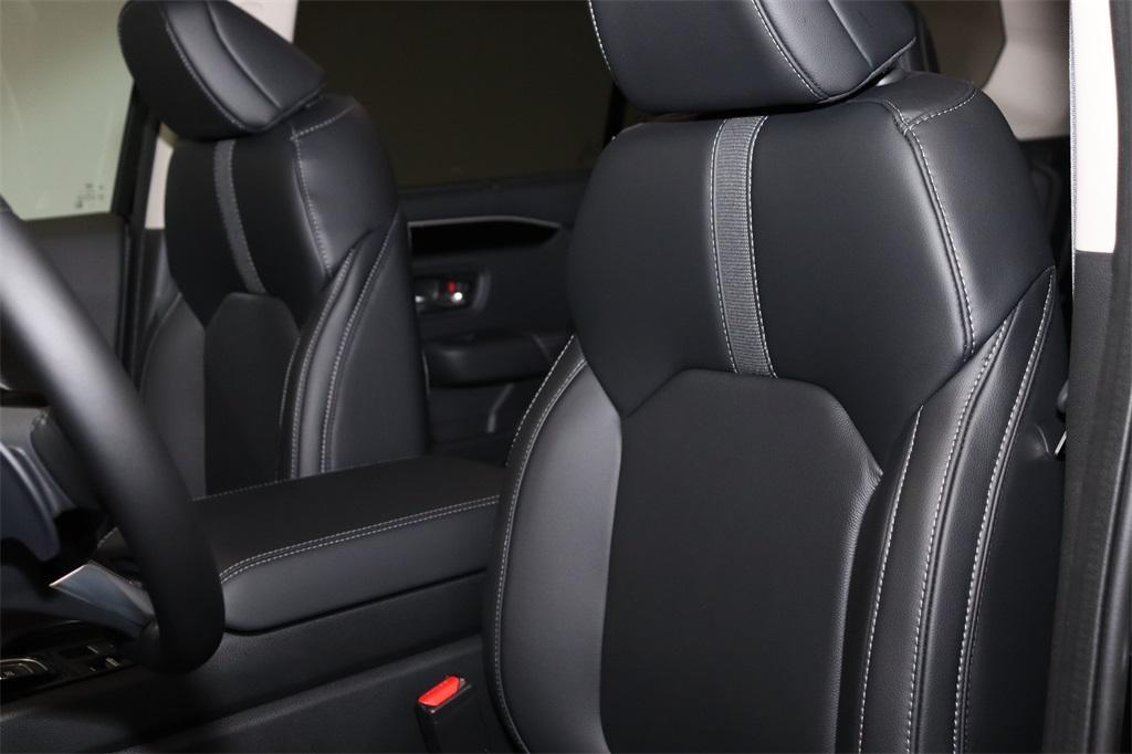 new 2025 Honda Pilot car, priced at $45,410