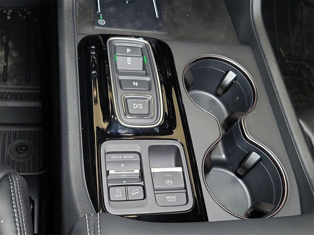 new 2025 Honda Pilot car, priced at $45,800