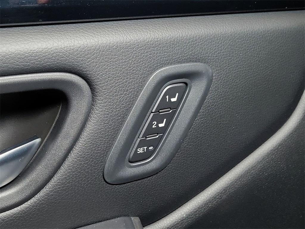 new 2025 Honda Pilot car, priced at $45,800