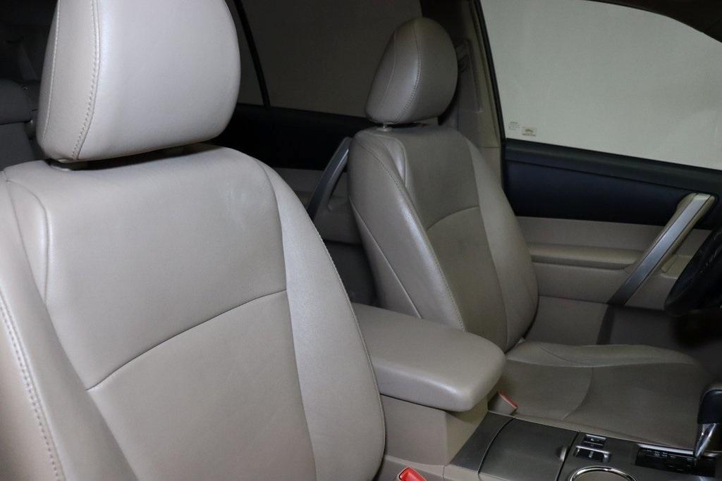used 2012 Toyota Highlander car, priced at $14,500