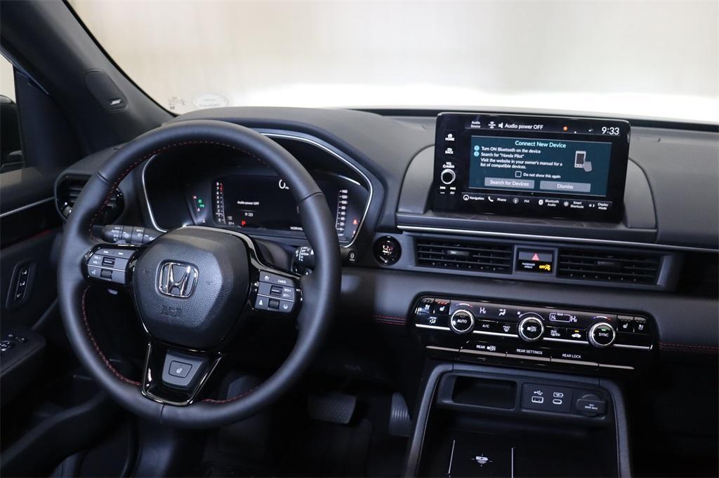 new 2025 Honda Pilot car, priced at $55,235