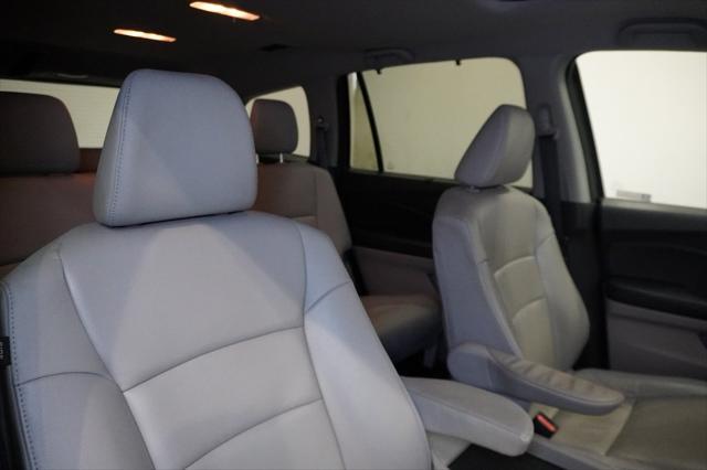 used 2022 Honda Pilot car, priced at $33,000