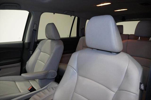 used 2022 Honda Pilot car, priced at $33,000