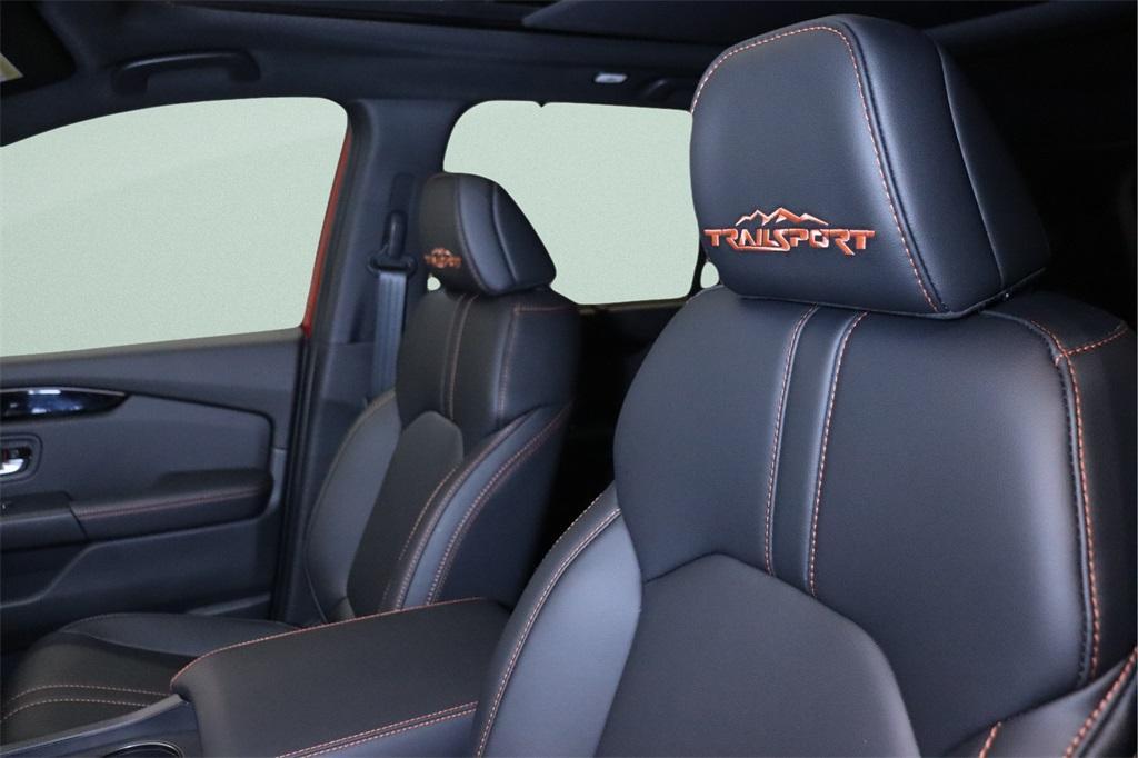 new 2025 Honda Pilot car, priced at $49,580