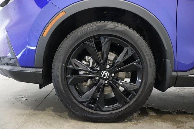 used 2023 Honda CR-V Hybrid car, priced at $34,000