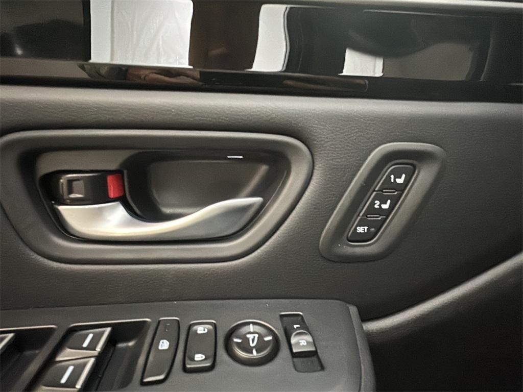 new 2025 Honda Pilot car, priced at $48,825