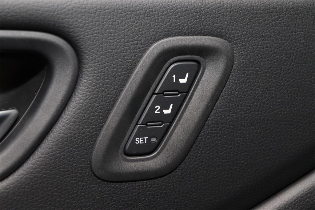 new 2025 Honda Pilot car, priced at $50,255