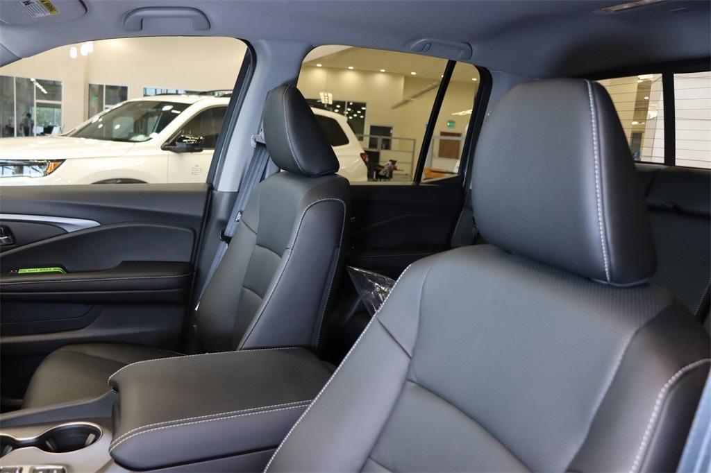 new 2025 Honda Ridgeline car, priced at $43,668