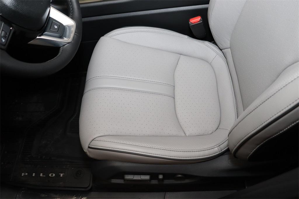 new 2025 Honda Pilot car, priced at $61,429