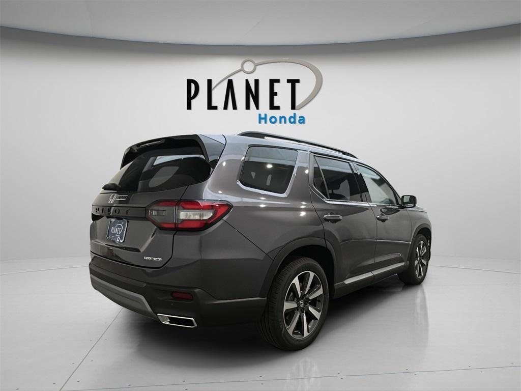 new 2025 Honda Pilot car, priced at $48,825