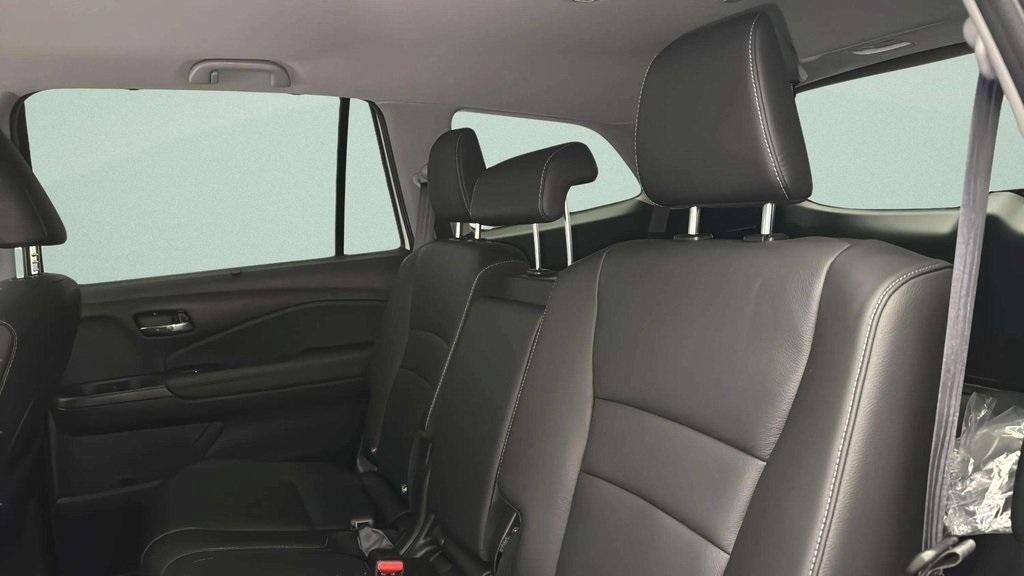 used 2022 Honda Pilot car, priced at $36,000