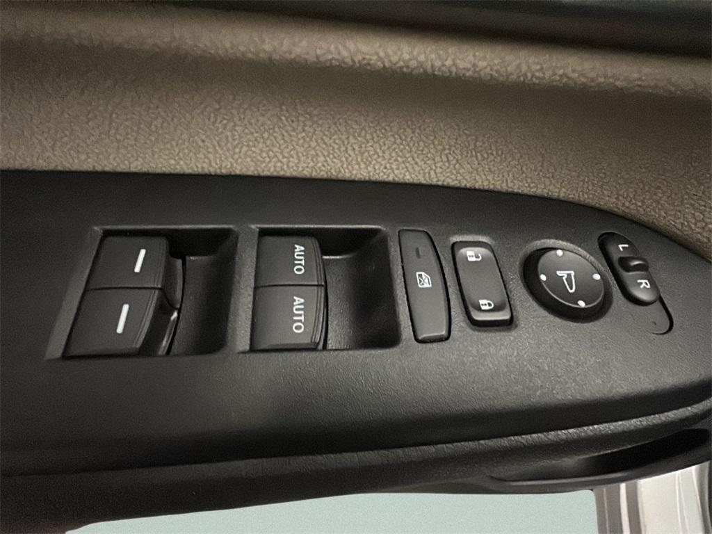 used 2021 Honda CR-V car, priced at $26,000
