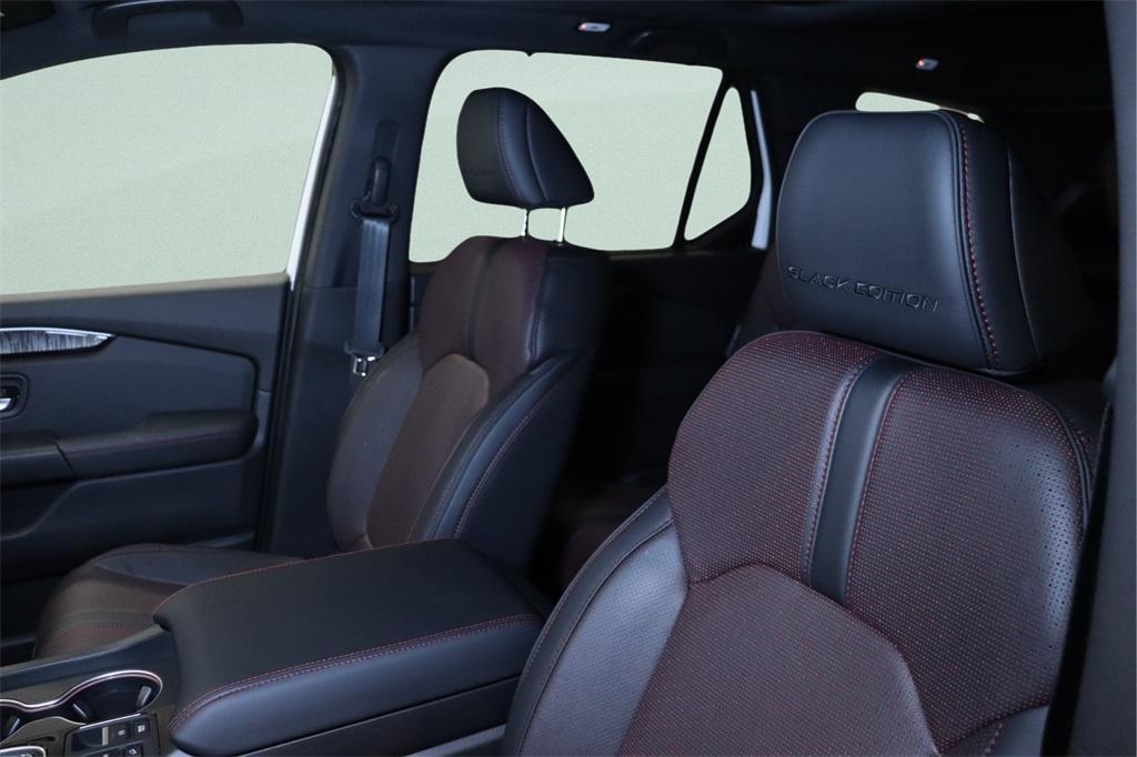 new 2025 Honda Pilot car, priced at $53,280