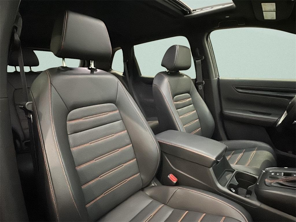 used 2025 Honda CR-V Hybrid car, priced at $37,900